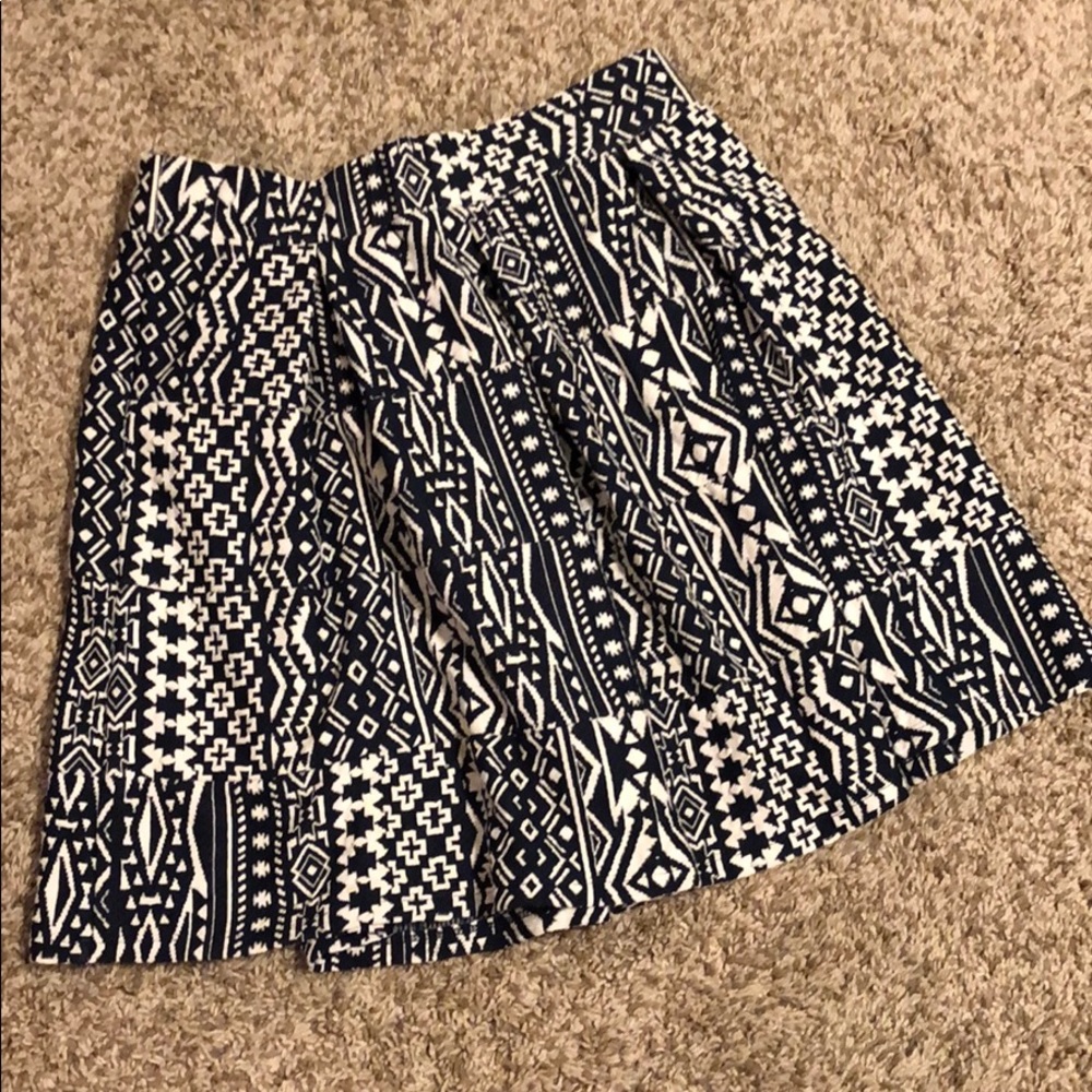 Ikat flirt skirt medium wide waist band medium